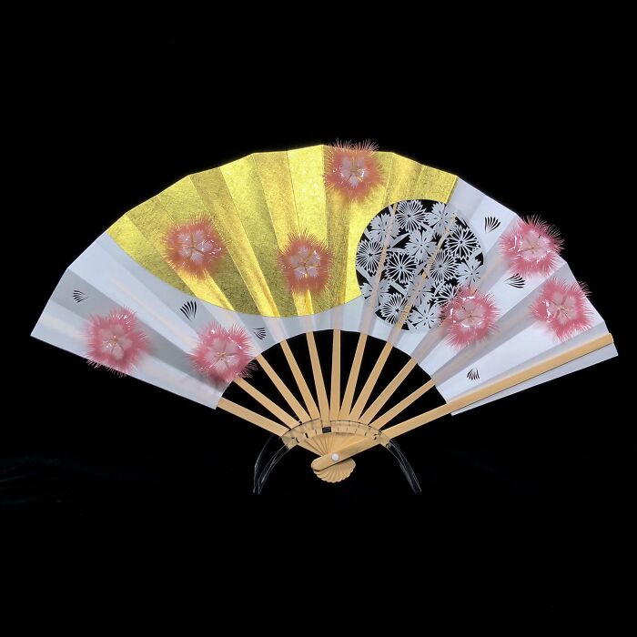 Wait, This Artist Turns Paper Into Insane 3D Sculptures That Will Blow Your Mind!