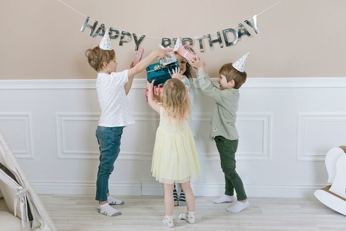 Kids' birthday parties? Mostly for the parents’ bragging rights