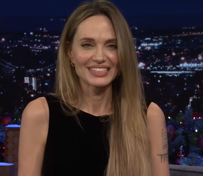 Wait, They Actually Dug Up These Celeb Secrets?!