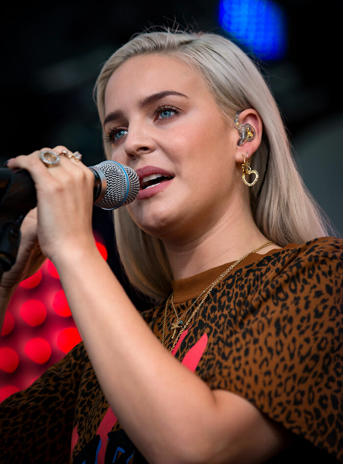 Anne-Marie: Pop Powerhouse (and Karate Champ!), 35