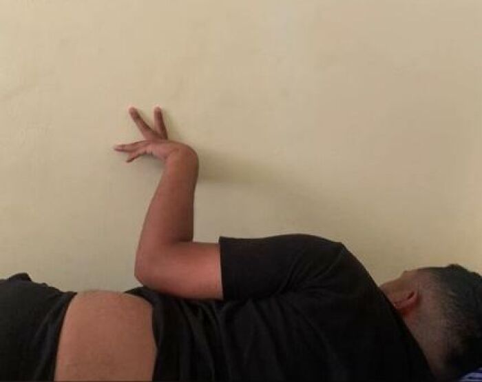 The 79 Most Ridiculous Sleeping Positions People Caught Their Partners In