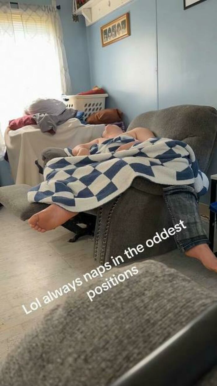 The 79 Most Ridiculous Sleeping Positions People Caught Their Partners In
