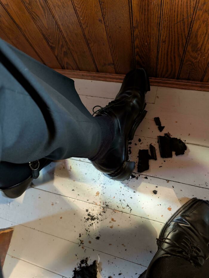 Shoes Disintegrate at Church Funeral: Fashion Emergency!