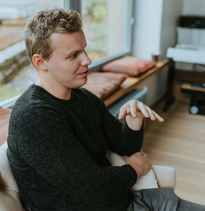 47 Sneaky Signs Someone’s Brain Is Basically a Supercomputer