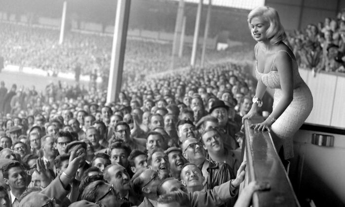 Jayne Mansfield Enjoys a Football Game in 1959