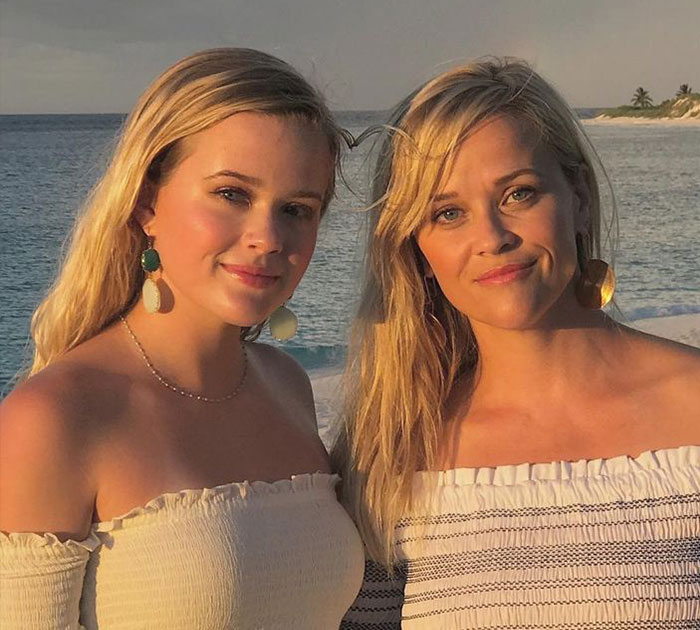 Reese Witherspoon and Ava Phillipe