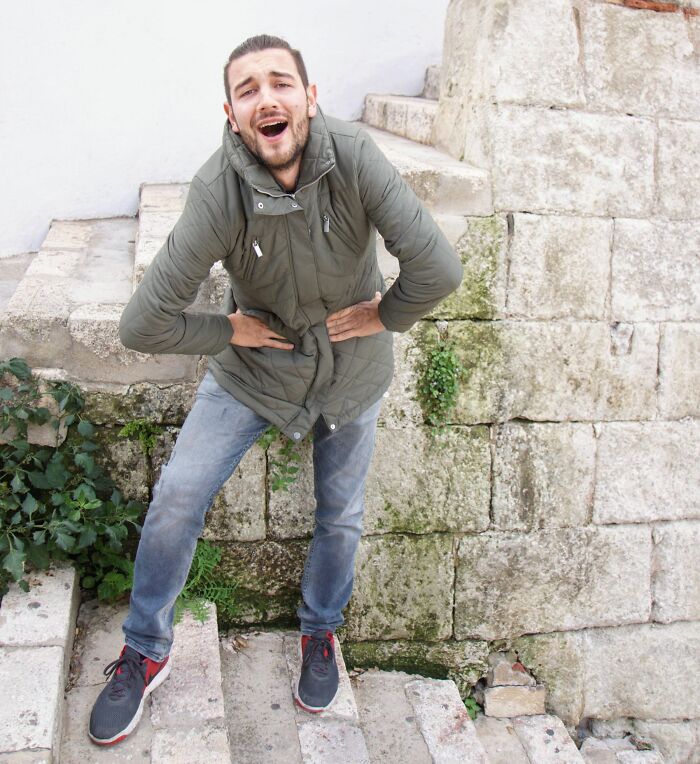 Told Hubby To Pose Like A Model. He Totally Nailed It (Self-Praise!)