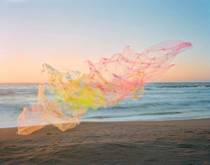 Wait, This Guy Just Tossed Fabric Into Nature and It Looked Like Magic (40 Pics)