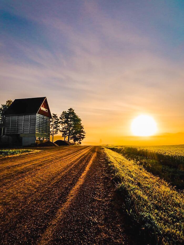 Wait, They Actually Took Pictures THIS Stunning of Finland's Northern Lights?