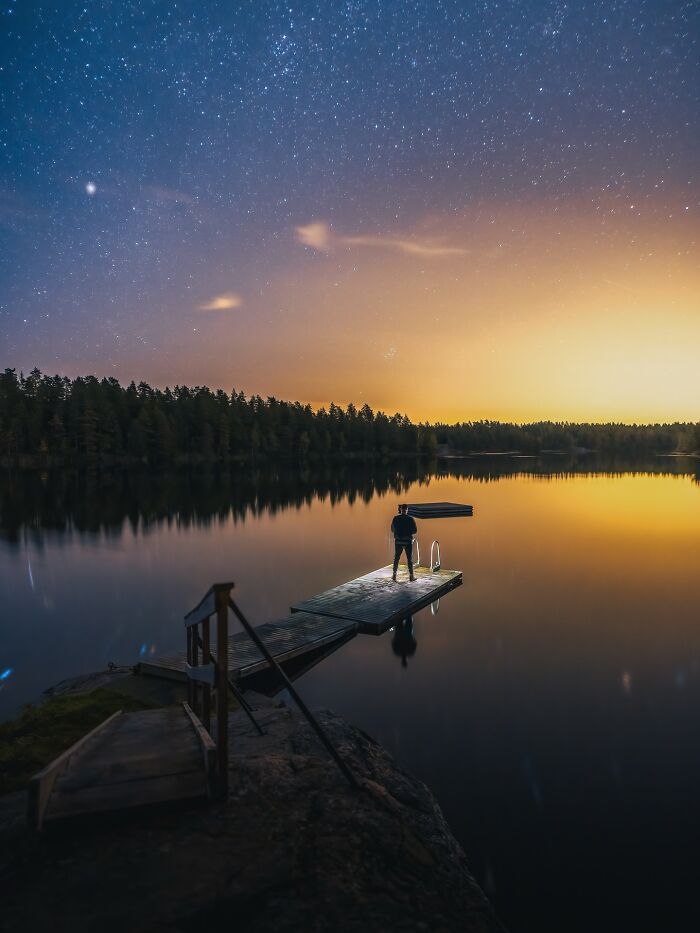 Wait, They Actually Took Pictures THIS Stunning of Finland's Northern Lights?