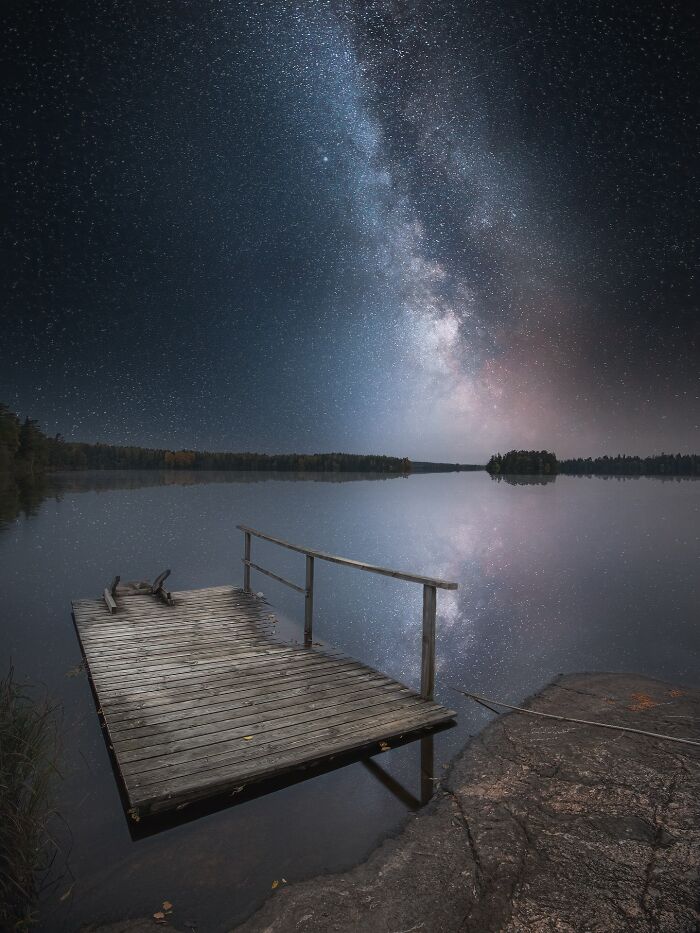 Wait, They Actually Took Pictures THIS Stunning of Finland's Northern Lights?