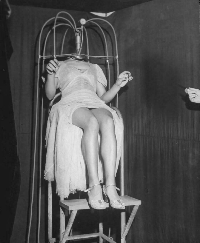Ready For Some Seriously Weird And Creepy Pics That’ll Make You Go ‘Wait, What?!’