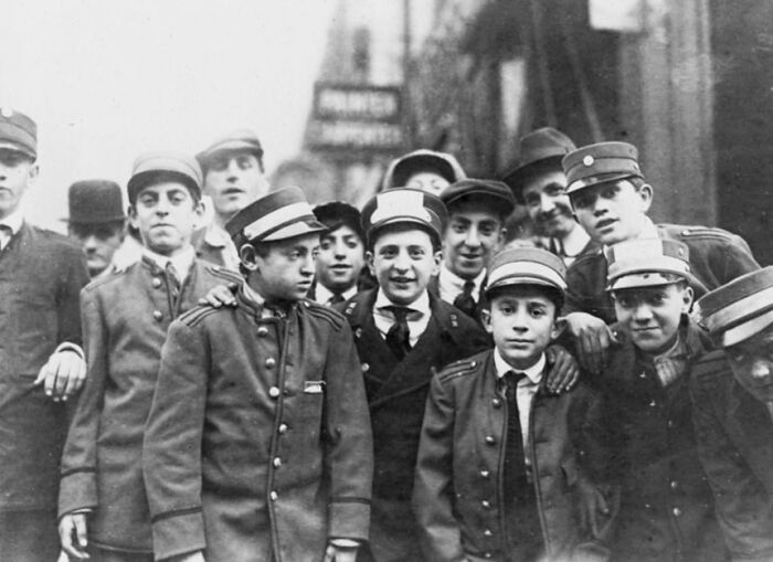 Messenger Boys On Strike, New York 1916