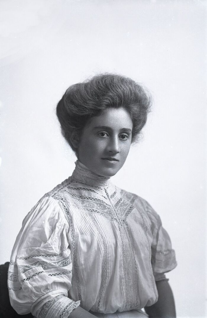 Helen Bradley’s Fancy 1907 Portrait