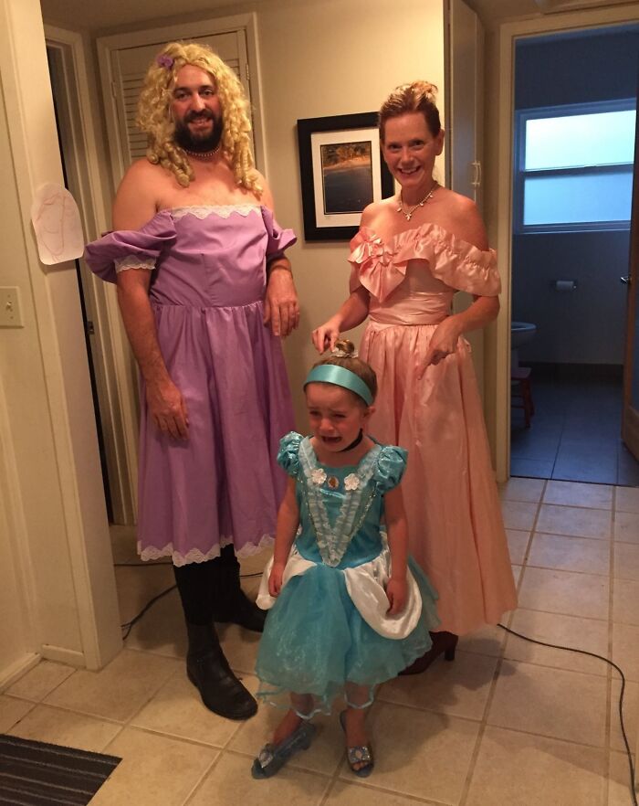 My Uncle’s 4-Year-Old Was Not Impressed By Dad’s Halloween Costume