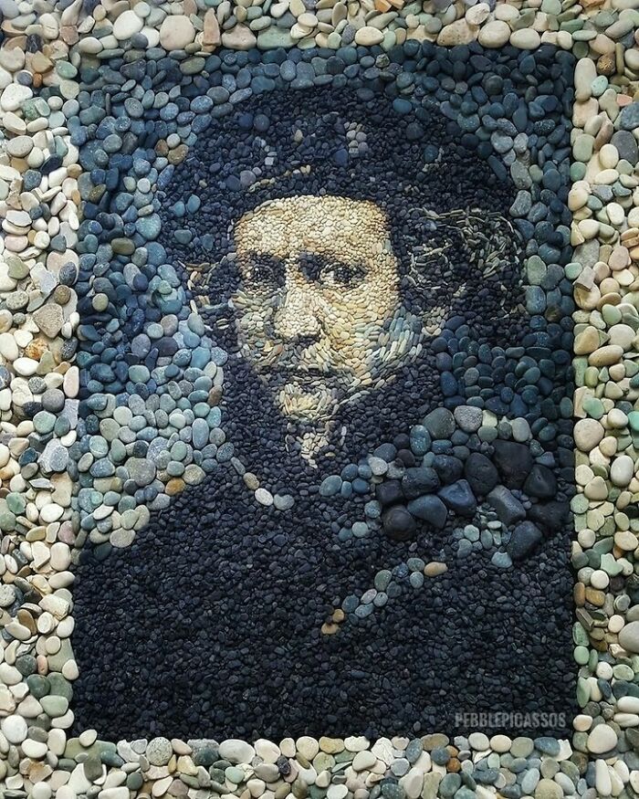 Pebble Portraits – Rocking the Art World