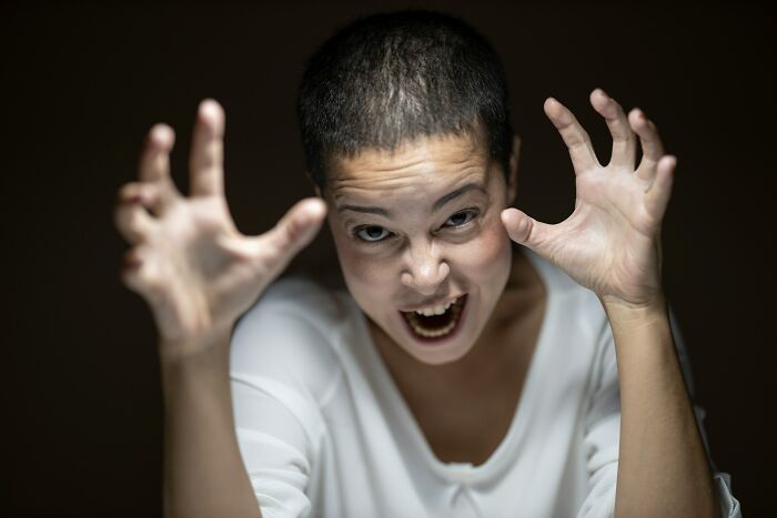 36 Family Habits That Sound Totally Normal Until They Don’t