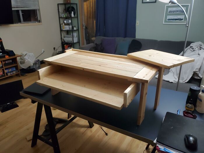 Made a Standing Desk for My Teacher Wife From Scrap Wood Because DIY is Love