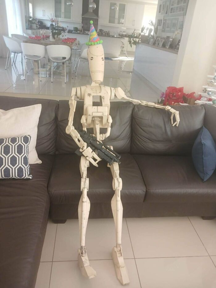 3D Printed a Star Wars Droid That Actually Works on My Printer