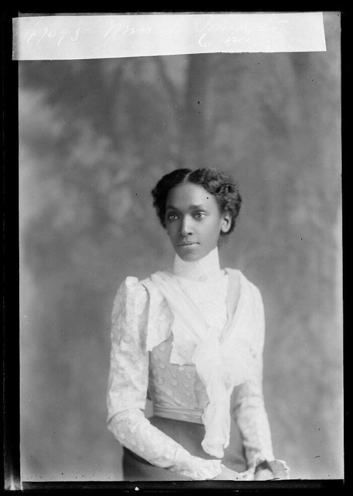 Time-Travel Through Old Family Photos: The Everyday Moments You Didn’t Know You Needed