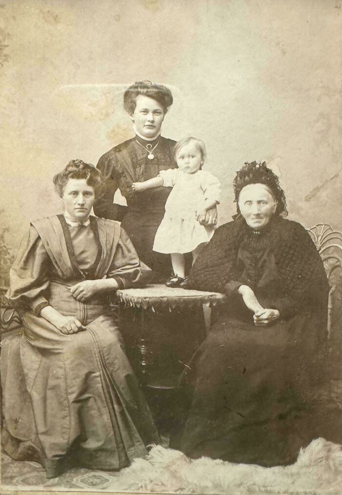 Time-Travel Through Old Family Photos: The Everyday Moments You Didn’t Know You Needed