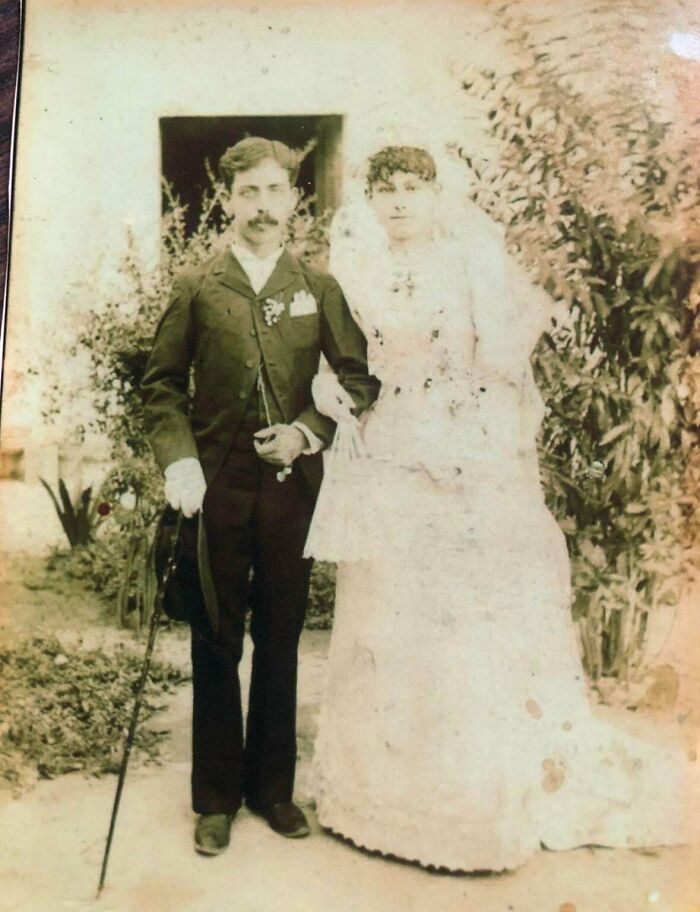 Time-Travel Through Old Family Photos: The Everyday Moments You Didn’t Know You Needed