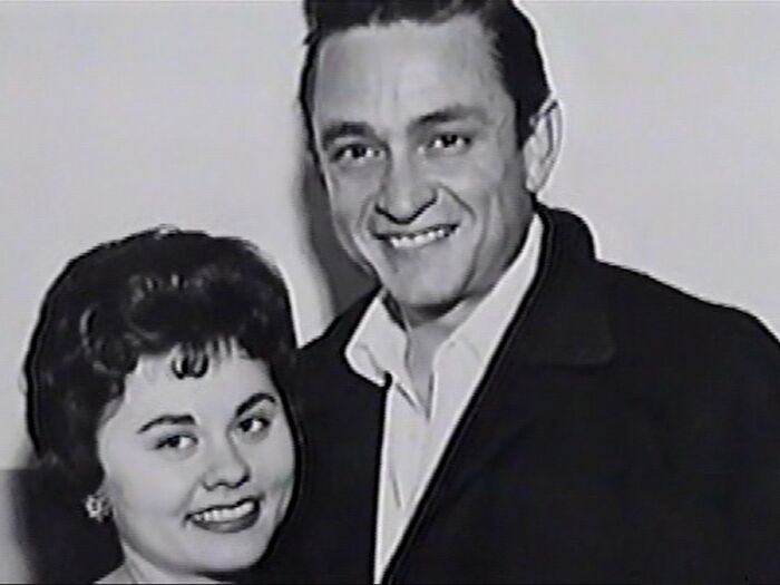 Let's Dive Into 37 Mysteries That Still Make People Scratch Their Heads