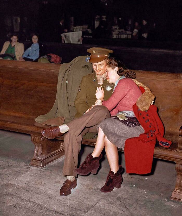 Soldier and Girlfriend Waiting for Train: Chicago, 1943 – Love in Wartime
