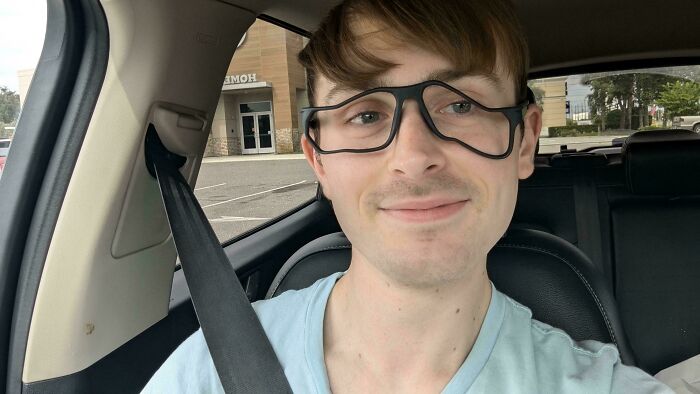 Just a Friendly Reminder: Florida Car Dashboards Are Basically Ovens