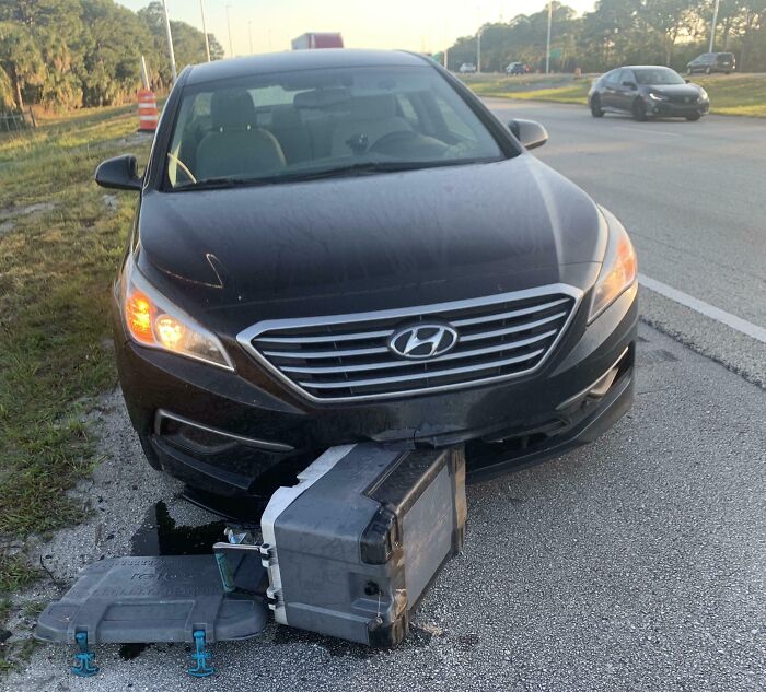 If You Lost Your Cooler On I-95 In Florida, It’s Probably Going 65 MPH Right Now
