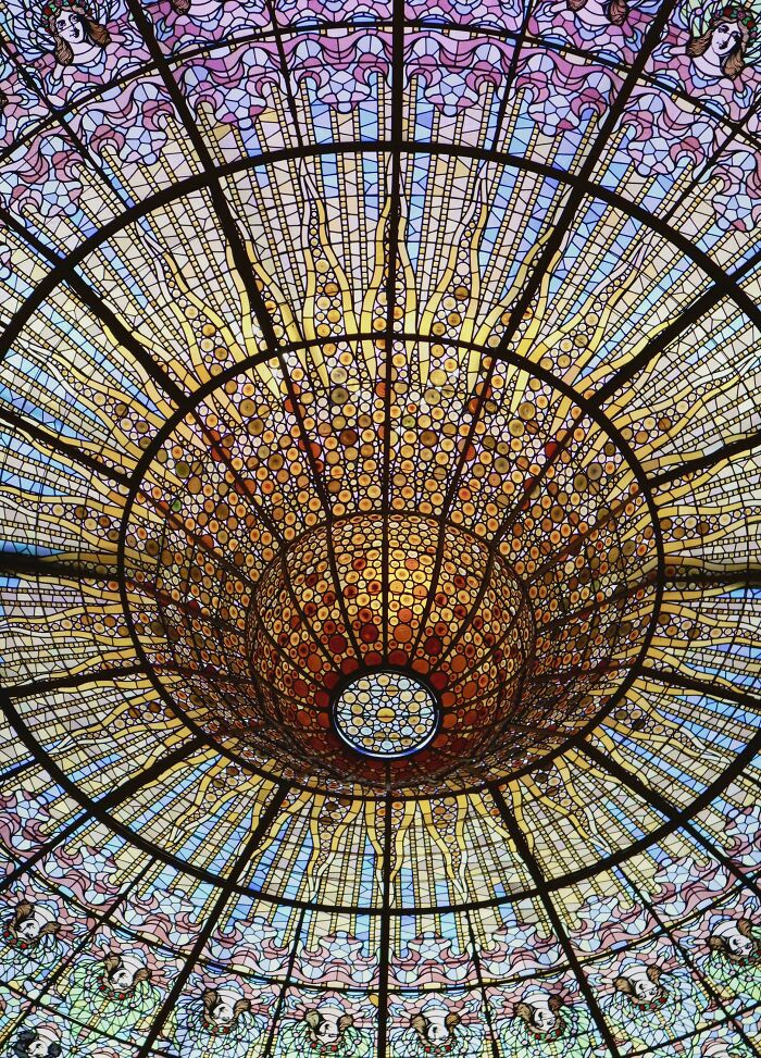 Wait, How Did These Photos Trick Our Brains? Perspective Magic Inside!