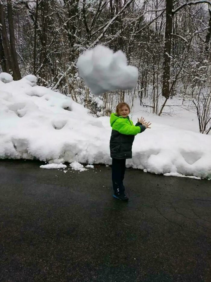 Wait, How Did These Photos Trick Our Brains? Perspective Magic Inside!