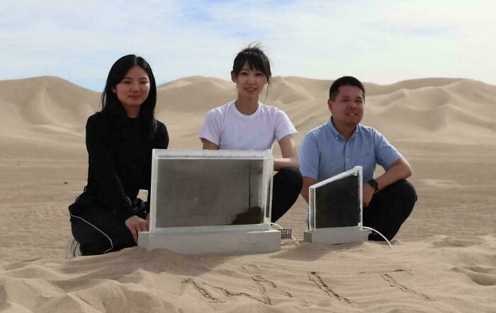 MIT Created A Gadget That Pulls Water From Desert Air With No Power. Water, Please!