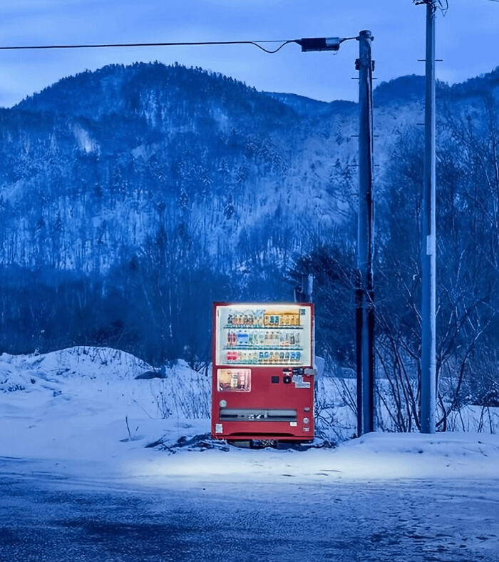 9 Years Chasing Japan’s Lonely Vending Machines. Talk About Dedication!