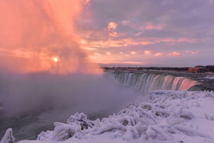 35 Jaw-Dropping Frozen Niagara Falls Photos That Make Winter Look Like Magic