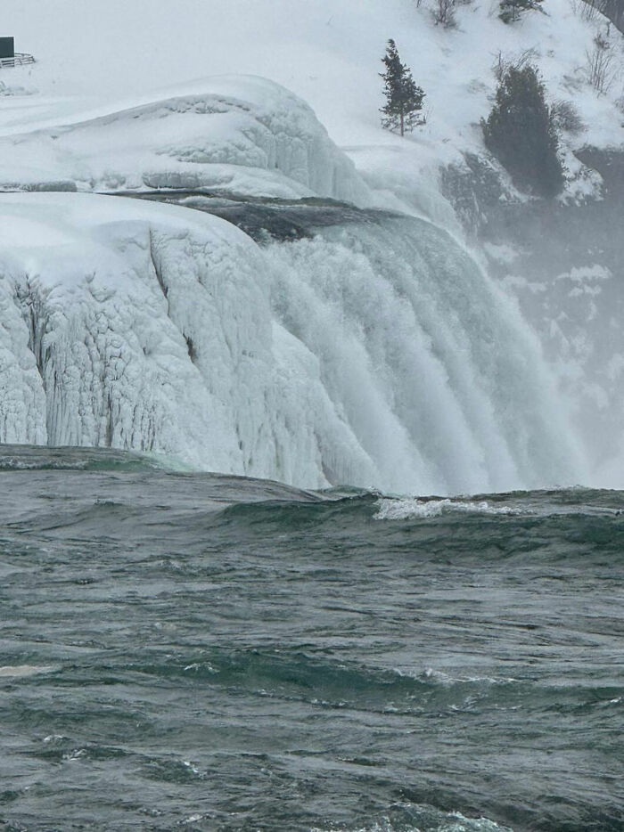 35 Jaw-Dropping Frozen Niagara Falls Photos That Make Winter Look Like Magic