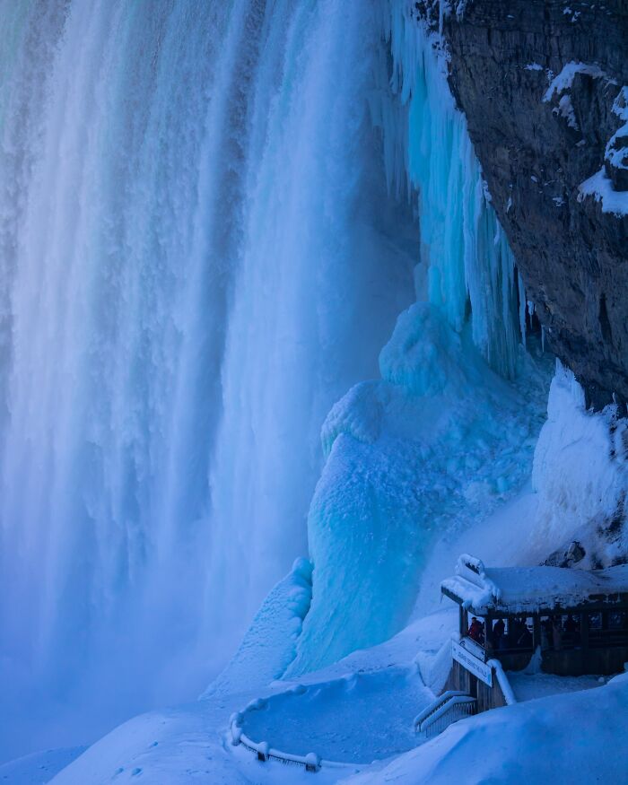 35 Jaw-Dropping Frozen Niagara Falls Photos That Make Winter Look Like Magic