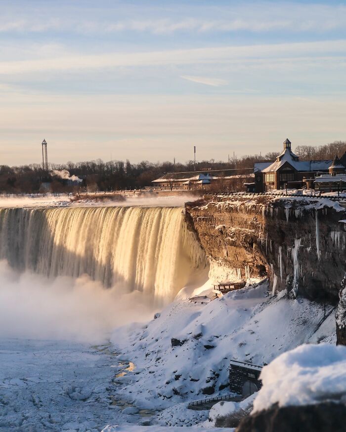 35 Jaw-Dropping Frozen Niagara Falls Photos That Make Winter Look Like Magic