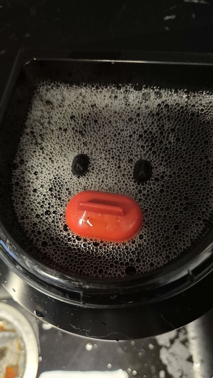 Wait, These Everyday Objects Have Faces?! Check Out 33 Hilarious Surprises