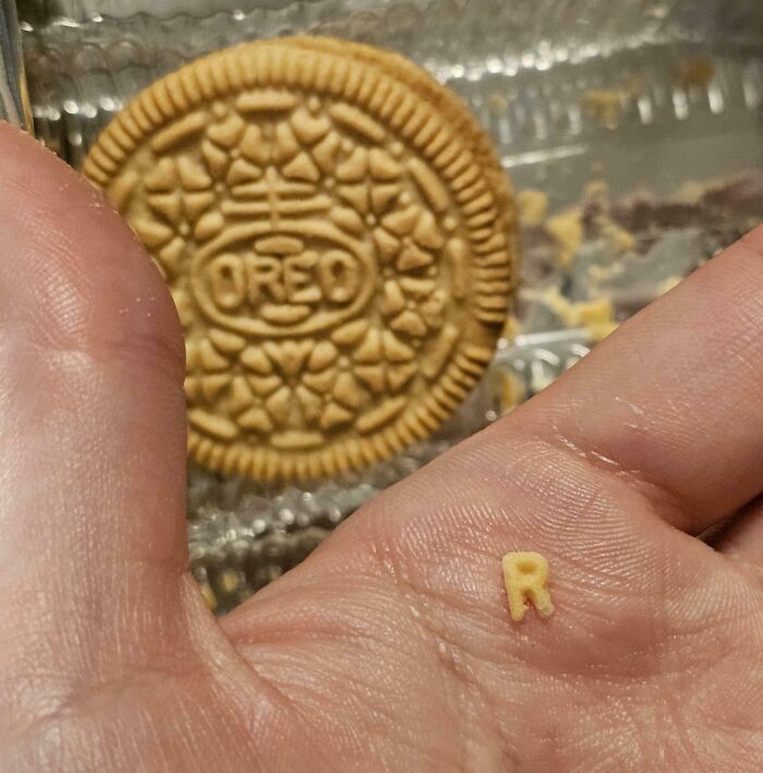 One Perfectly Falling "R" Bail Out of My Oreo