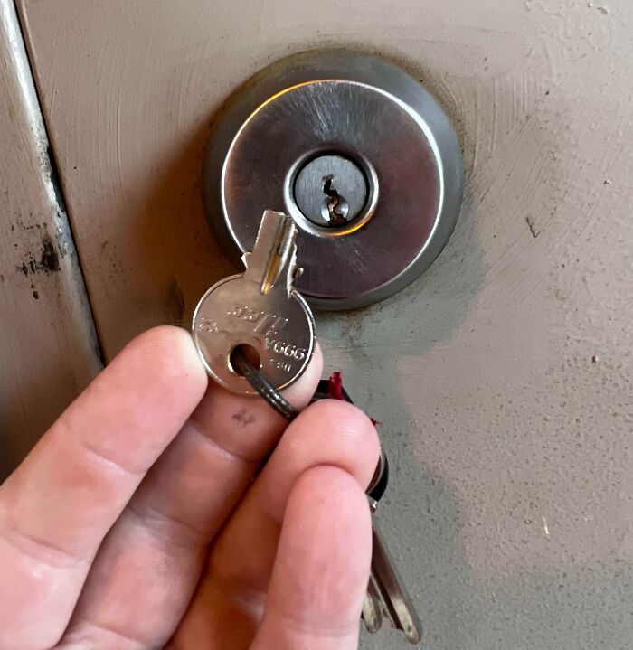 Key Broke Off Inside a Very Important Door. Oh Boy.