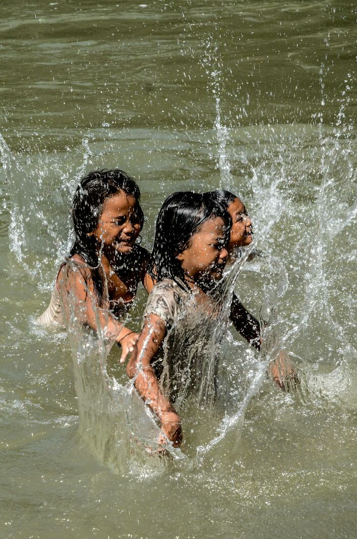 The Girl Who Tried to Drown a Kid (Me!)