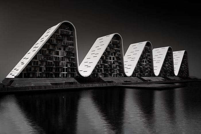 "The Wave" By Anna Wacker