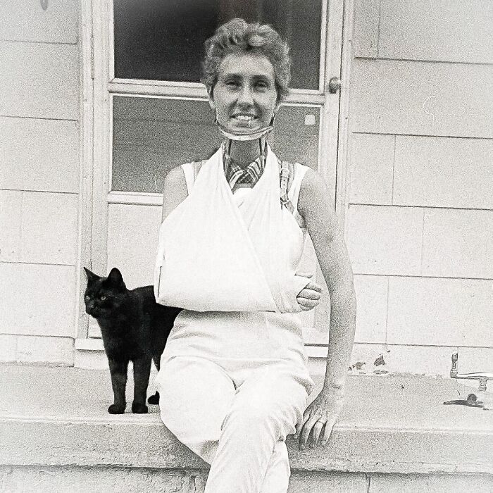 Vintage Cat Pics That Prove Cats Have Always Owned Us