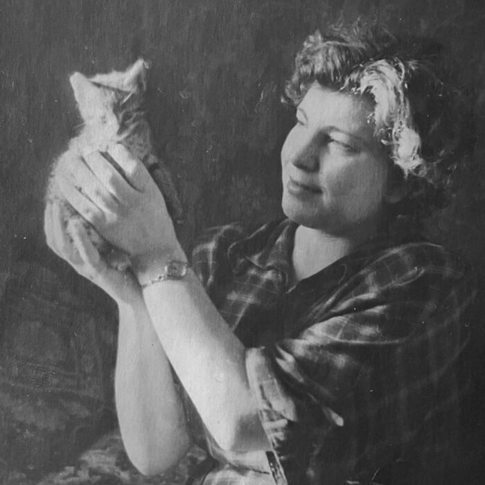 Vintage Cat Pics That Prove Cats Have Always Owned Us