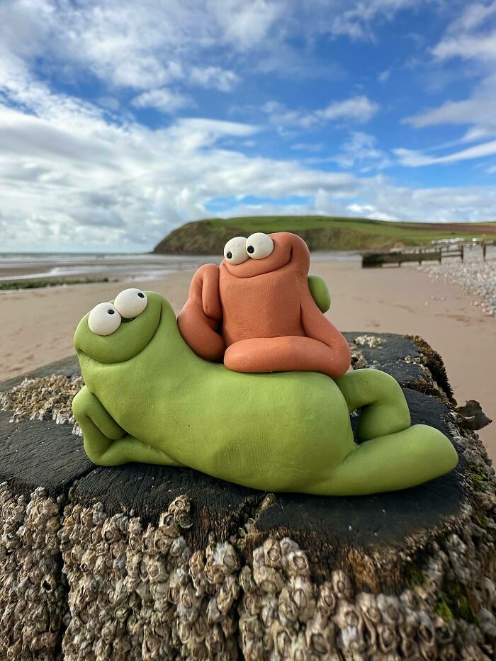 Meet These Weirdly Wonderful Sculptures That Look Like They Have Their Own Crazy Stories