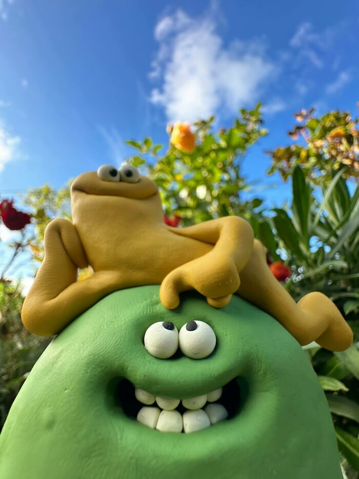 Meet These Weirdly Wonderful Sculptures That Look Like They Have Their Own Crazy Stories
