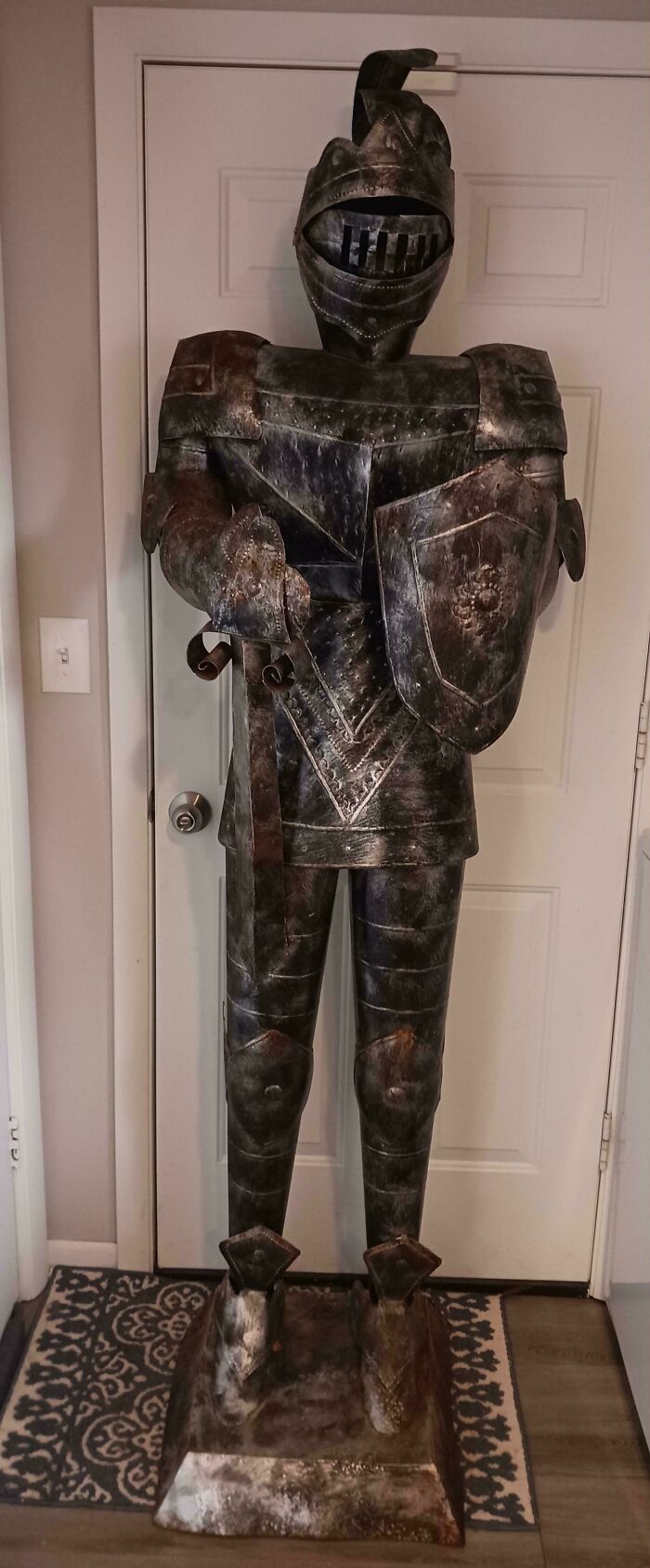 Mexican Sword-Holding Statue? New Around $110