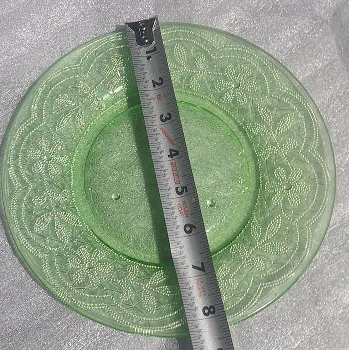 Depression-Era Uranium Glass Plate? Around $15 to $20