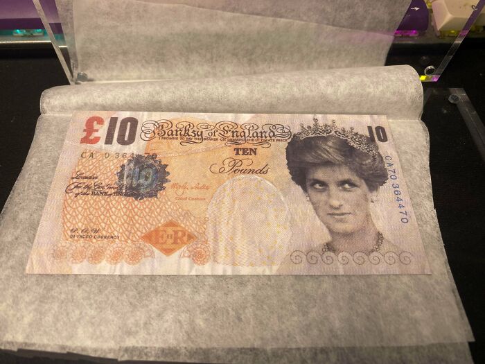 Banksy ‘Di-Faced Tenner’ Print? Worth $1,500 to $5,000
